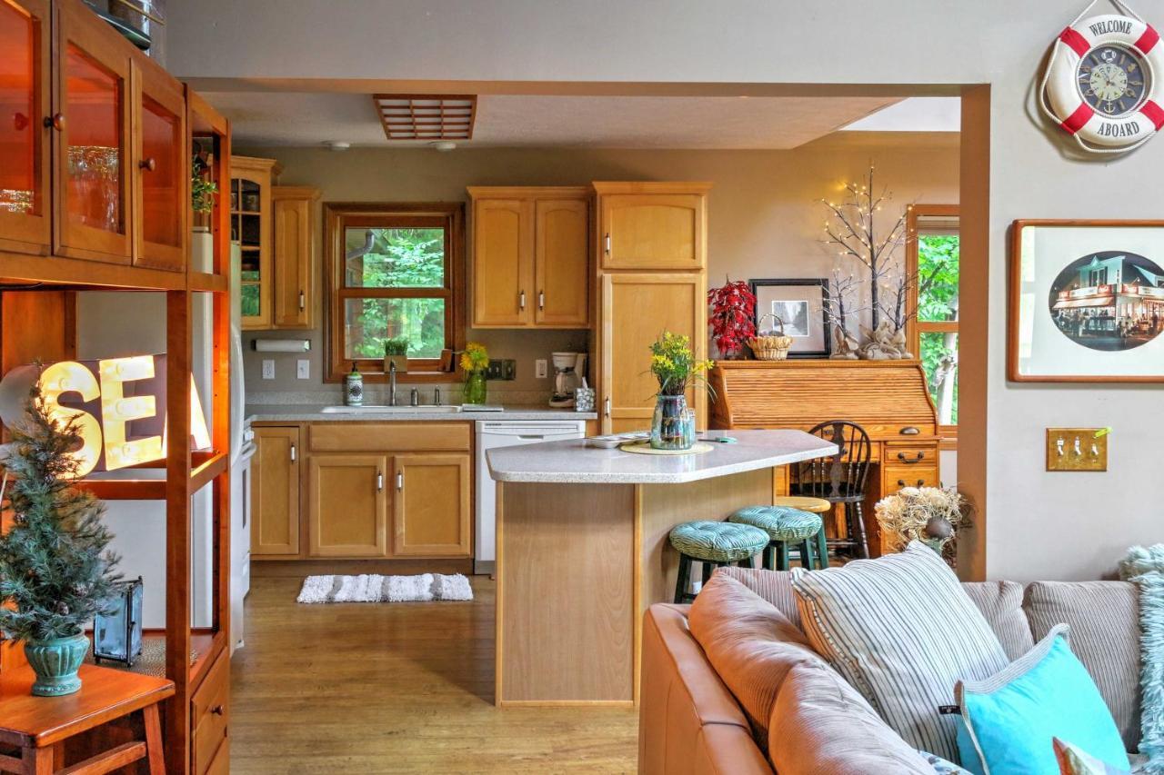 Roomy House On 2 Acres - 2 Mi To Egg Harbor Beach! מראה חיצוני תמונה